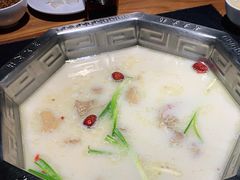 -佬土鹅肠火锅(扬中步行街店)