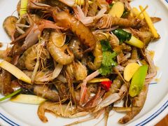 -鑫真味私房菜馆