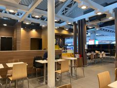 大堂-麦当劳(广州南站店)
