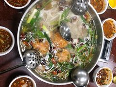 -冒牌富源酸菜猪脚火锅(沐春园店)