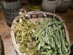-四小区火锅·巷子里的重庆火锅(花照壁店)