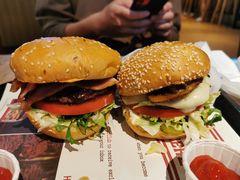 -The Habit Burger Grill 哈比特汉堡(复兴soho店)