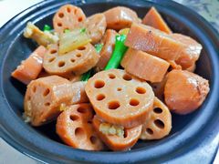 焖莲藕-山坑河鲜(昆仲楼店)