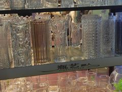 -花鸟鱼虫鲜花绿植市场(玉泉路店)