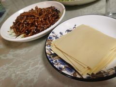 -东北风味思缘食府(对湖路店)