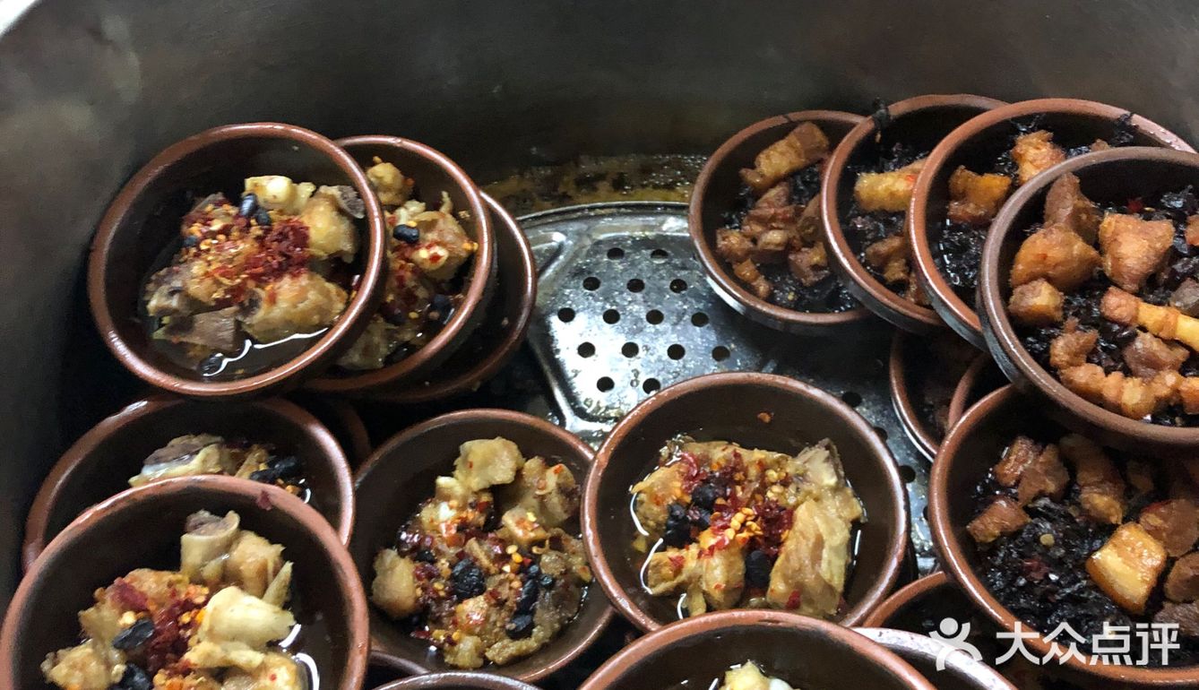 提醒大家不要看牌子点单,去取餐的窗口点单