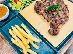 安格斯肉眼牛排-布鲁豪斯亲子欢乐家庭餐厅