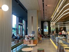 -星巴克臻选(上海虹桥新天地三店)