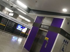 -红土地(地铁站)