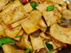 -江城燕子大排档(江汉路步行街店)