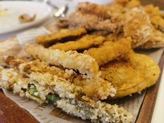 -华凌牛庄西餐厅(乌鲁木齐华凌美爵大饭店)