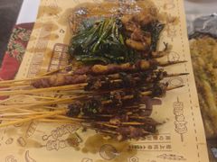 -刘姐啤酒鱼民族演艺餐厅(西街总店)