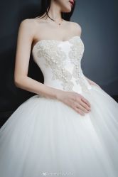 -Vera Wang婚纱礼服旗舰店