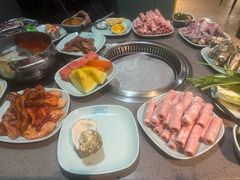 -金滏山·烤肉海鲜火锅自助(襄阳万达店)