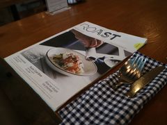 -ROAST coffee & eatery