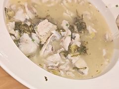 -严记小天府酸菜鱼(西四路店)