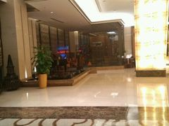-宜昌均瑶国际酒店(宜昌CBD购物中心夷陵广场店)