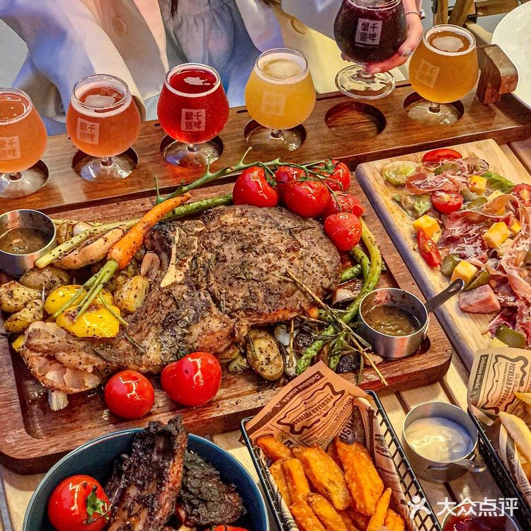 下沙新店🏡露天庭院精酿bar🍺还有战斧牛排