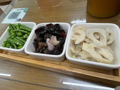 -鲁南仔·滕州炒鸡(经三路店)