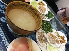 -桥香园云南过桥米线(金马碧鸡店)