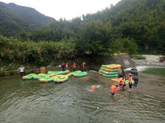 -雅鲁激流探险漂流