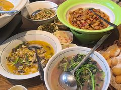 -湘力力小院·鱼汤泡饭(枫林路店)