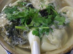 -小许三鲜砂锅馄饨店(家多乐烟酒店)