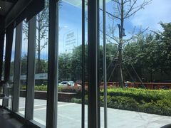 -瑞幸咖啡(杭州绿地中央店)