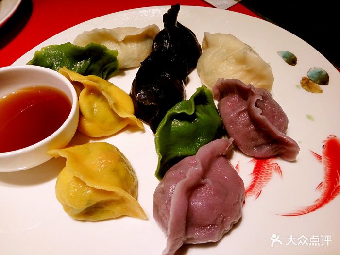 五味海鲜水饺拼盘