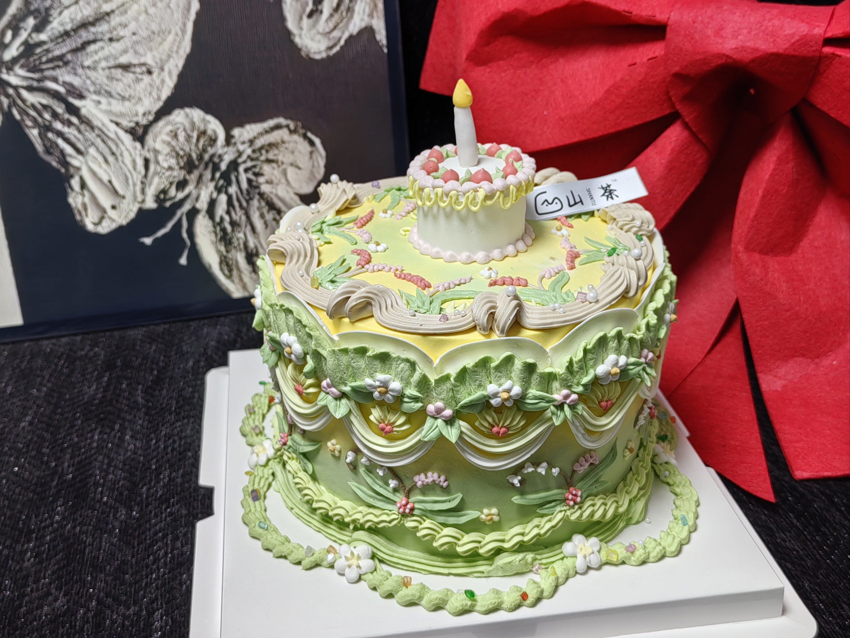 氛围感超棒的复古裱花蛋糕