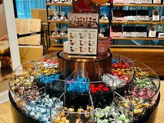 -Laderach 莱德拉(上海环贸iapm店)