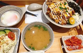 Big Satisfaction Trio Donburi