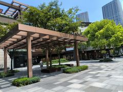 -瑞虹新天地月亮湾