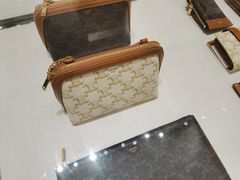 -CELINE(尚嘉中心店)