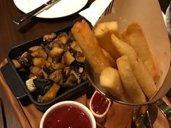 -恰餐厅及酒吧 CHAR Bar & Grill (北京丽都皇冠假日店)
