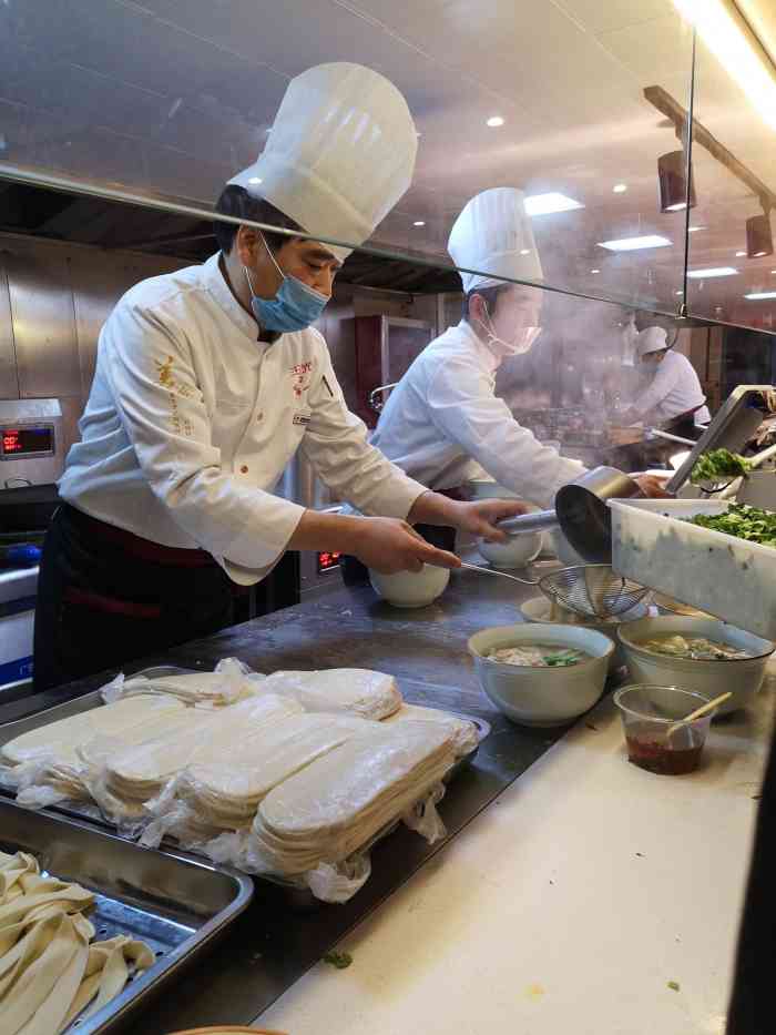 王春光早餐(顺河路店)-"【位置】街边招牌明显,根据导航可以找到 .