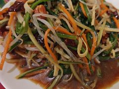 -闯关东东北农家菜(崂山石老人店)