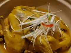 -东口码头·烧鸽子·鱼头泡饼·地方菜(金鹰悦城店)