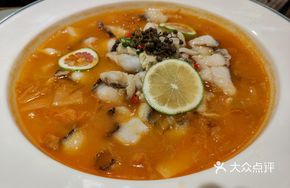 Lemon Fish with Drunkable Soup
