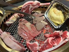 -铭牛烧肉·和牛海鲜自助(高新月牙湖店)