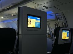 -爱德华·劳伦斯·洛根将军国际机场