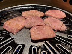 -炼火烤肉店