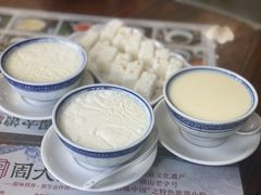 -周大娘牛乳(旧寨古村总店)