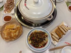 -土连锅·现熬养生汤锅(梁家巷店)