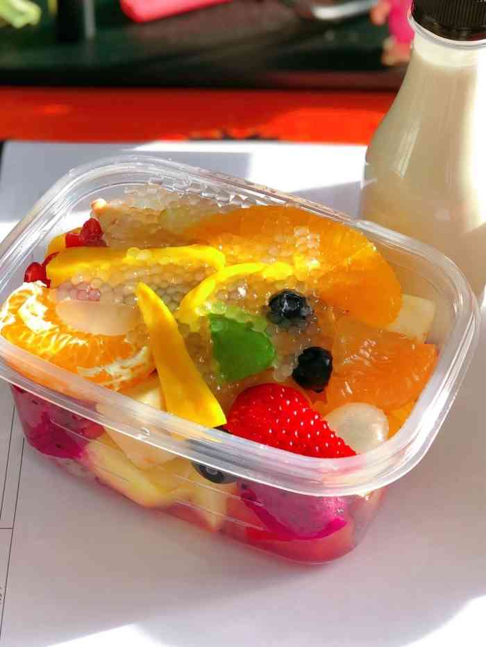 鲜果盒子鲜果捞-"这家店在桂林路胡同,金家食堂对面,位置有.