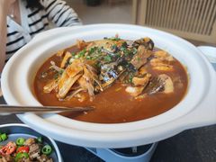 -鱼鲜饭香·招牌汽锅剁椒鱼头王