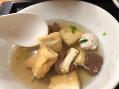 -松树干拌面店