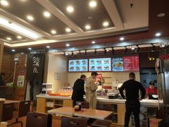 -顺溜·手工刀削面·黑金店(铜锣湾店)