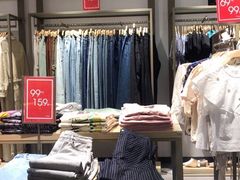 -URBAN REVIVO(北京斯普瑞斯奥特莱斯店)