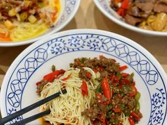 -李与白包子铺(桐梓林店)